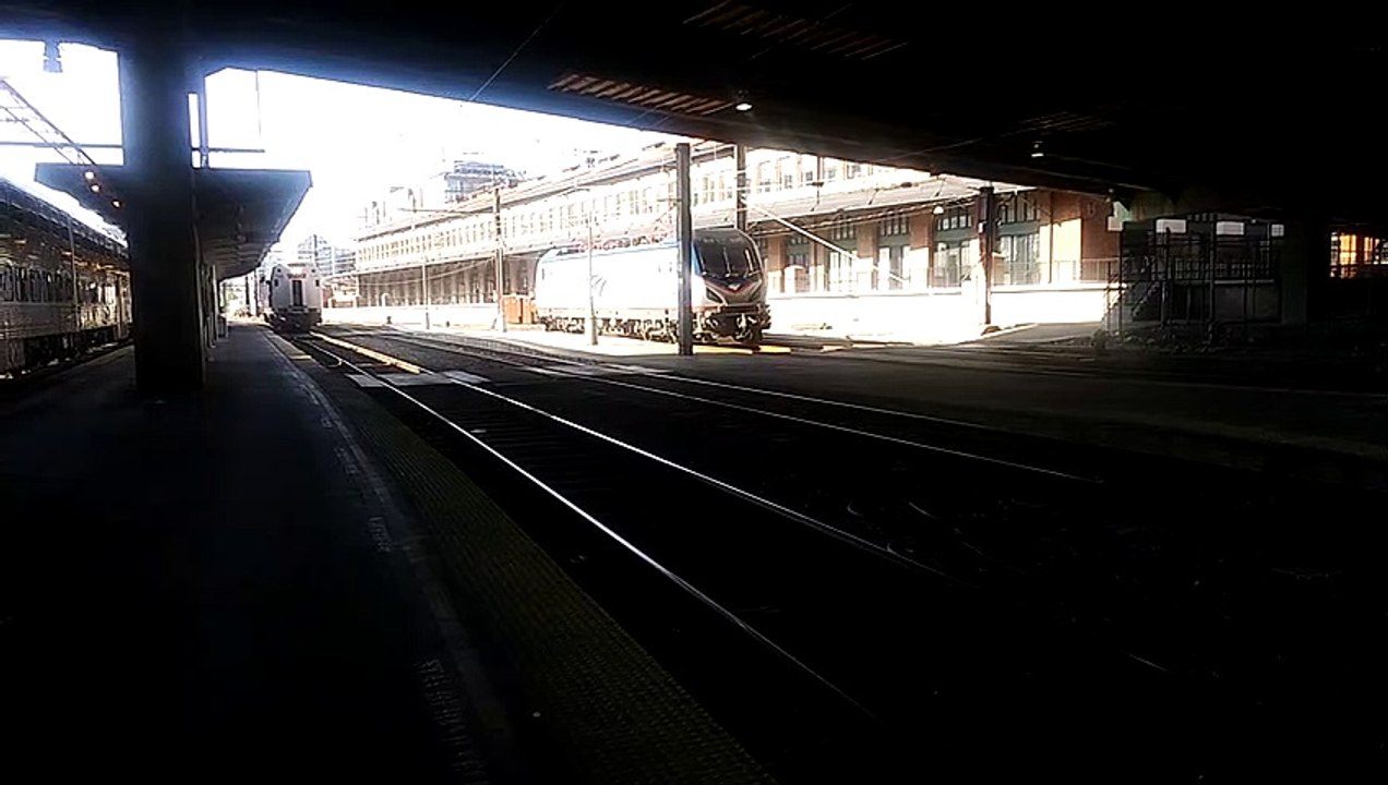 Amtrak 80 Carolinian changes Locomotives in Washington DC