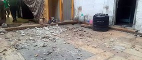 Wath Video: बरसात के प्रहार से हवेली की छतरी के पत्थर गिरे