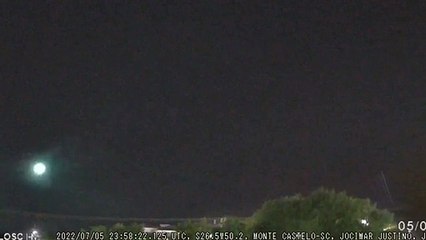 Meteoro super brilhante é visto em SC e em outros três estados