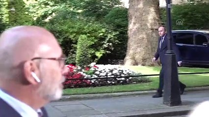 Johnson'ın istifasının ardından kabine üyeleri Başbakanlık Ofisi 10 Numara'da