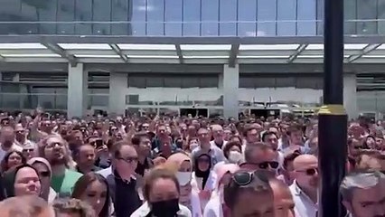 Sağlık çalışanları, Konya'nın yerel yandaşı KON TV'yi kovdu