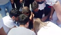 İstanbul'da öldürülen doktor Ekrem Karakaya için yürüyen sağlık çalışanları, eylemde rahatsızlanan polis memuruna müdahale etti