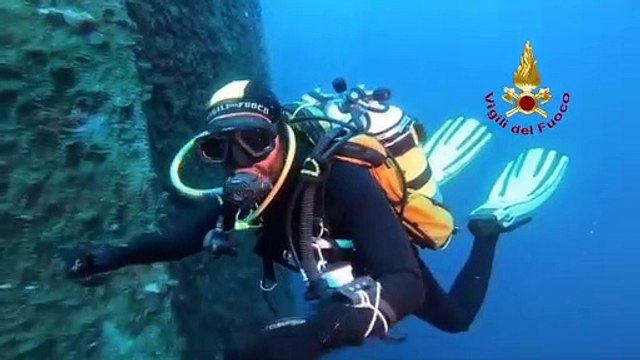 Faccia a faccia con il relitto della Haven la petroliera affondata nel 1991 nel mar Tirreno