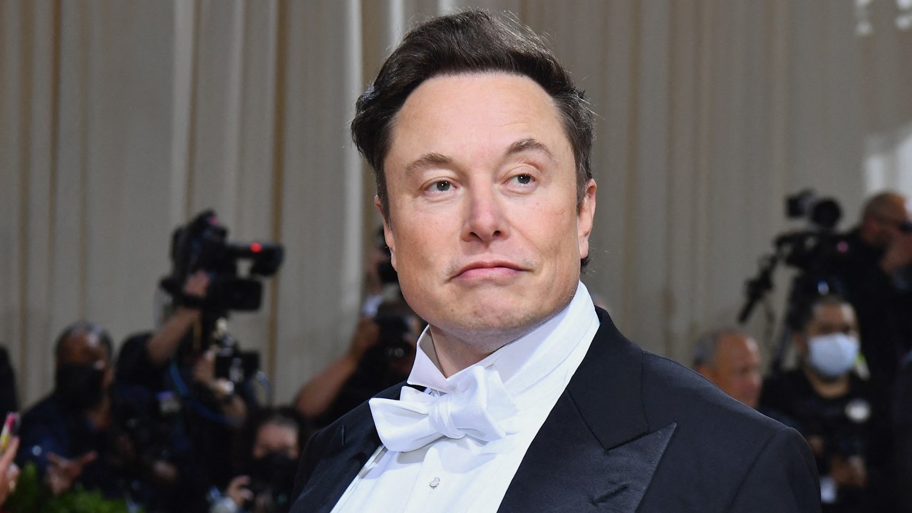 Bombe atomique sur Mars, puce dans le cerveau... les projets les plus fous d'Elon Musk