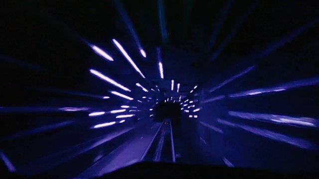 HyperSpace Mountain / Star Wars Roller Coaster (Disneyland Theme Park - Anaheim, California) - 4k Roller Coaster POV Video