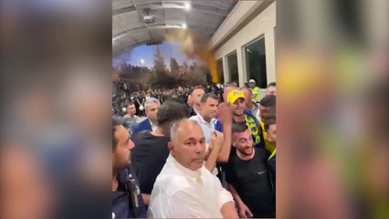 Lo de Jesé es otro nivel: su recibimiento a lo superestrella de los hooligans turcos