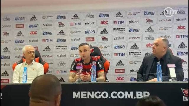 Everton Cebolinha é apresentado no Flamengo e diz realizar sonho