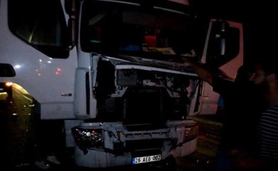 Son dakika... Tekirdağ'da tır kırmızı ışıkta bekleyen 8 aracı biçti: 12 yaralı