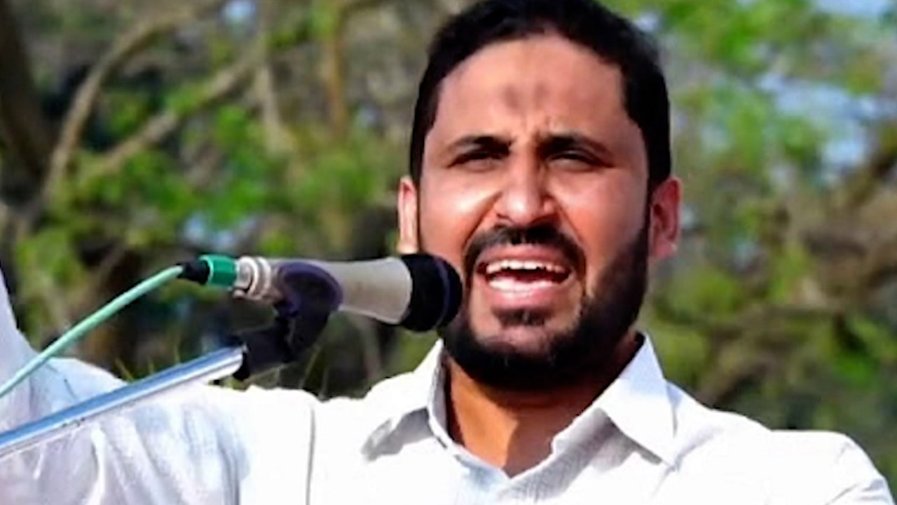 Kaali Poster Row: PFI extends its support to Mahua Moitra | ABP News