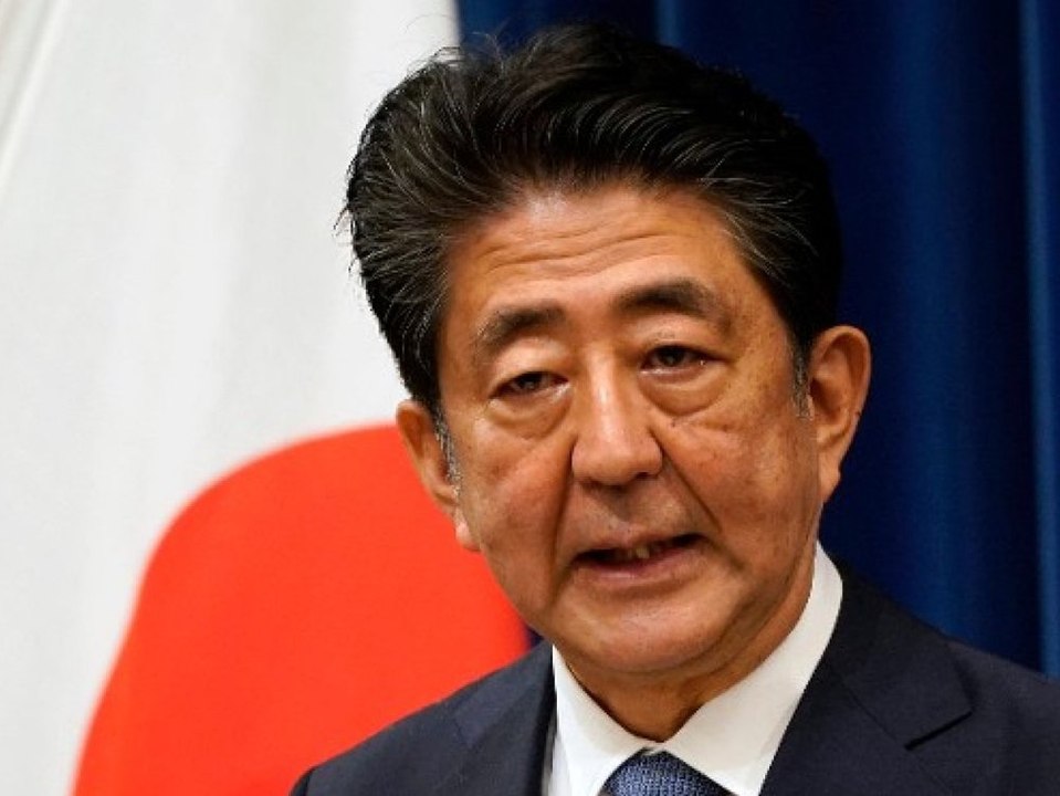 Japans ex-regierungschef shinzo abe bei attentat schwer verletzt