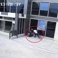 Hırsızlık yapmak isterken fark edilince arkasına bile bakmadan kaçtı...O anlar kamerada