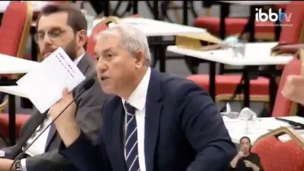 İBB Meclisi'nde AKP'li üye oyun çıkartmasını reklam zannetti
