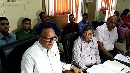 अंग्रेजी माध्यम स्कूलों के विवाद को सुलझाने में जुटा विभाग, निदेशालय ने मांगी रिपोर्ट