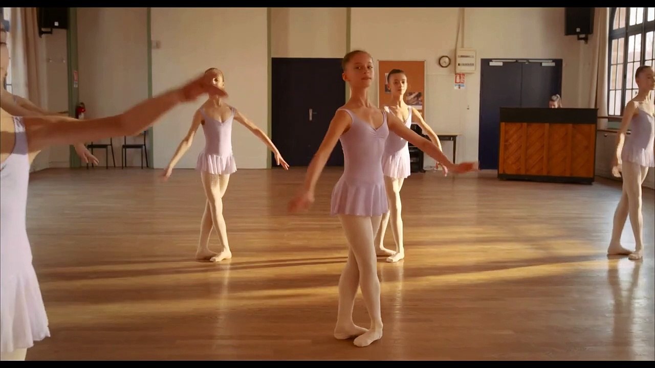 Das Leben ein Tanz Trailer DF