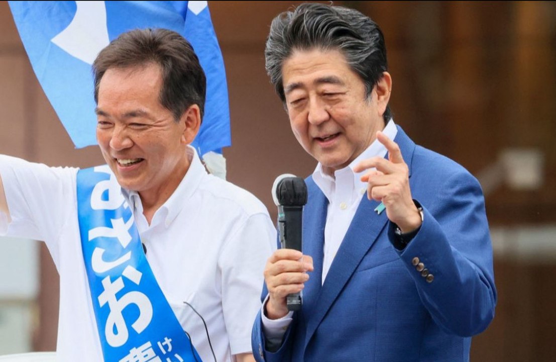 Former Japanese PM Shinzo Abe dies after being shot!