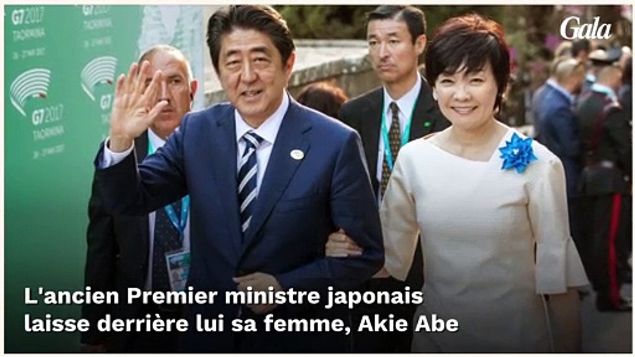 GALA VIDEO - Shinzo Abe est mort victime d'un attentat : qui est son épouse, l’étonnante Akie Abe ?