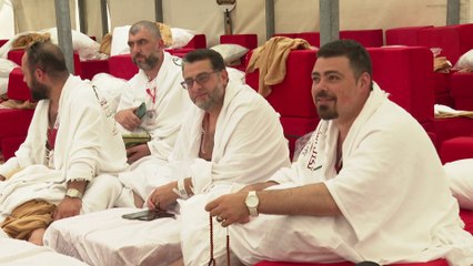 العربية تلتقي عددا من الحجاج السوريين واليمنيين في المشاعر المقدسة