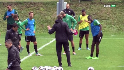 Segundo día de entrenamiento del Betis en Austria