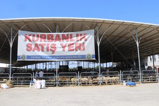 Trakya'da kurban pazarlarında arife yoğunluğu