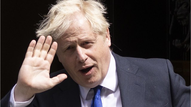 GALA VIDEO - Boris Johnson moqué par Hugh Grant : cette supercherie qui a fait le tour de la Toile