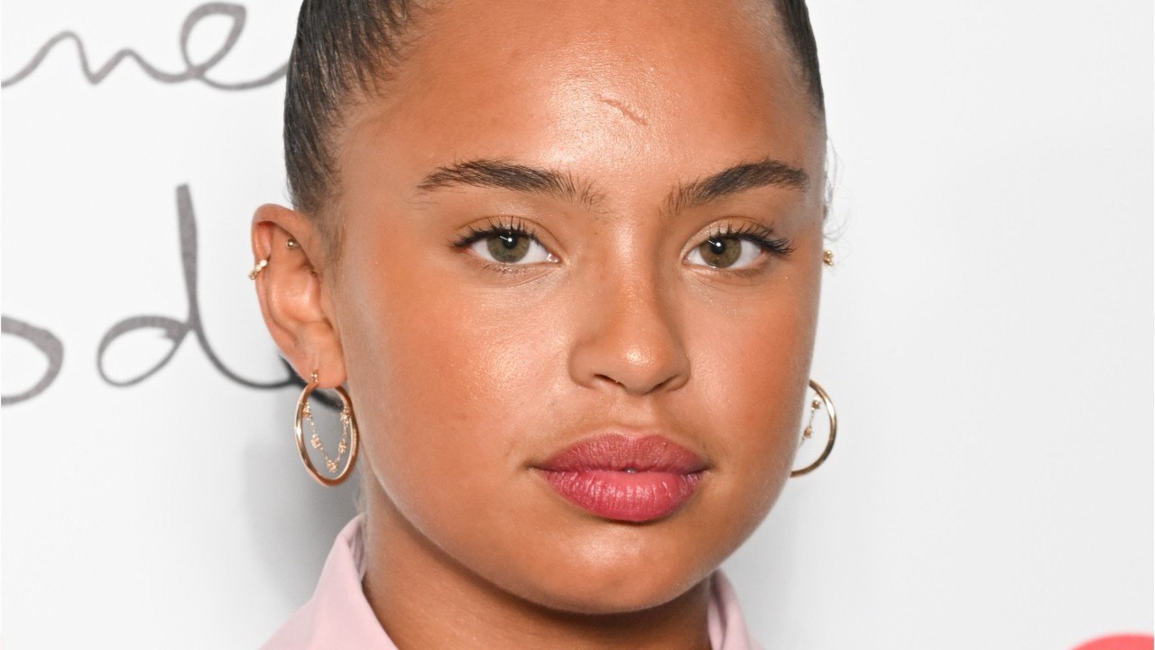 VOICI : Les liaisons dangereuses : qui est Paola Locatelli, influenceuse et premier rôle du film Netflix ?