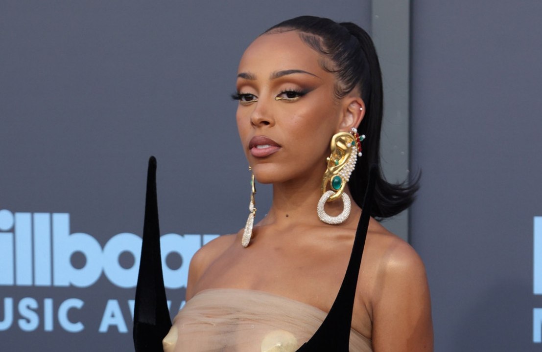 Doja Cat schwärmt von 'Stranger Things'-Star Joseph Quinn