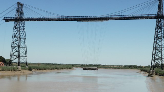 Le mythique pont transbordeur de Rochefort en lice pour devenir le monument préféré des Français