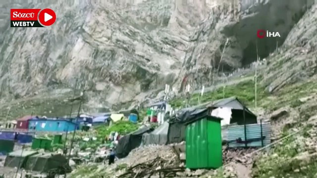 Hindistan’ı sel vurdu: 15 ölü, 50 kayıp