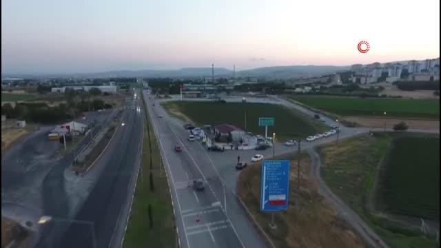 Vali Hasan Şıldak sürücülerle hem bayramlaştı hem de uyardı