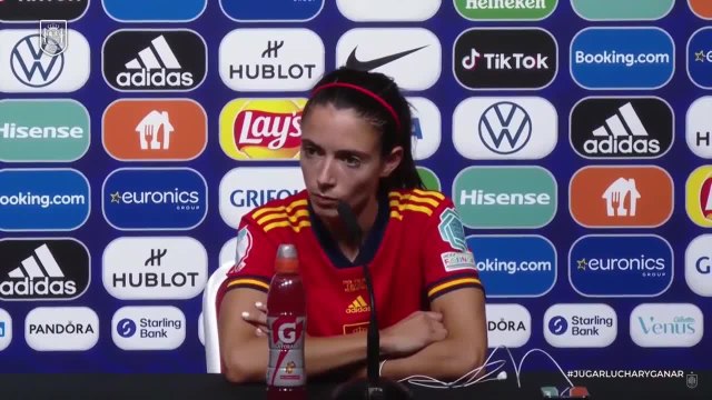 Rueda de prensa de Aitana Bonmatí