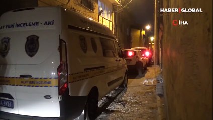 İzmir'de sır cinayet! Bıçaklanmış halde ölü bulundu