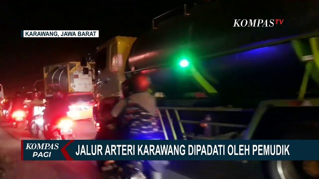 Jelang Hari Raya Idul Adha, Stasiun Rangkasbitung Dipadati Penumpang