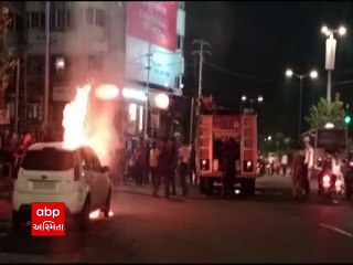 Vadodara: કારમાં અચાનક લાગી ભીષણ આગ, ધુમાડાના ઉડ્યા ગોટે ગોટા; જુઓ આ વીડિયો