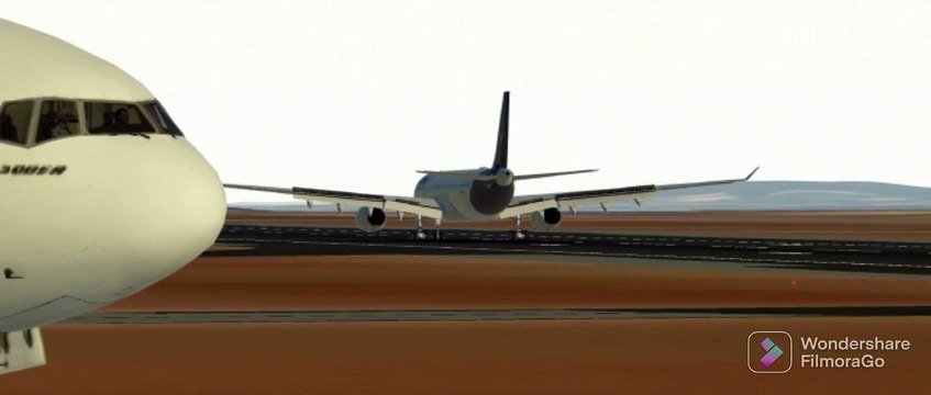 Airbus A330 Lufthansa coming from Frankfurt, Airbus A330 KLM coming from Amsterdam to Singapore