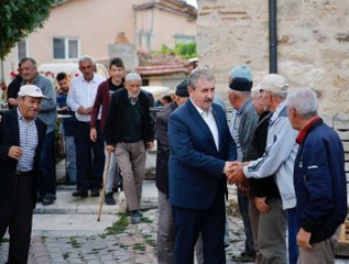 BBP Genel Başkanı Mustafa Destici, bayram namazını Eskişehir'de kıldı