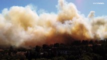 Des feux de forêt détruisent des centaines d'hectares dans le sud de la France