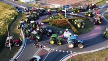 German farmers started anti-regime protests against Schulz's government and joined Dutch farmers