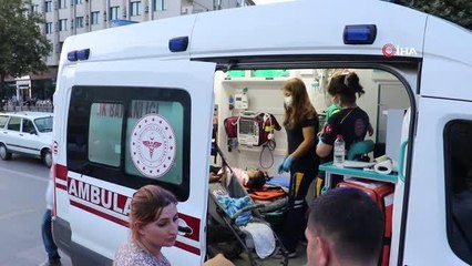 Yoldan geçen çocuğa otomobiliyle çarpıp kaçtı