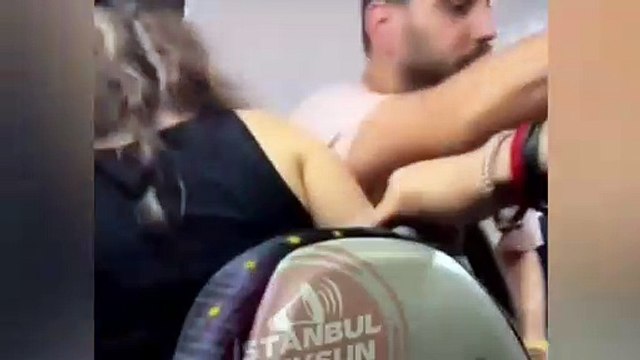 Otobüste saç başa kavga! Küfürler havada uçuştu