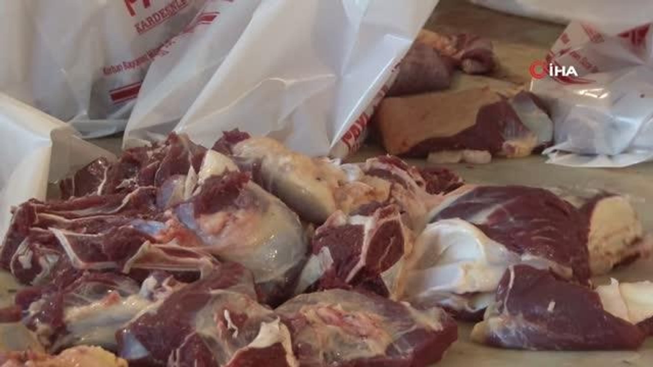 Diyanet İşleri Başkanlığı, Diyanet Vakfı ve DİTİB Azerbaycan'da kurban kesimi yaptı