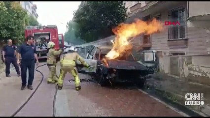 Kibritle oynayan çocuk otomobili yaktı