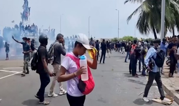 Sri Lanka Crisis :श्रीलंका के मौजूदा हालात के बाद आगे क्या होगा ? विशेषज्ञों की राय सुनें