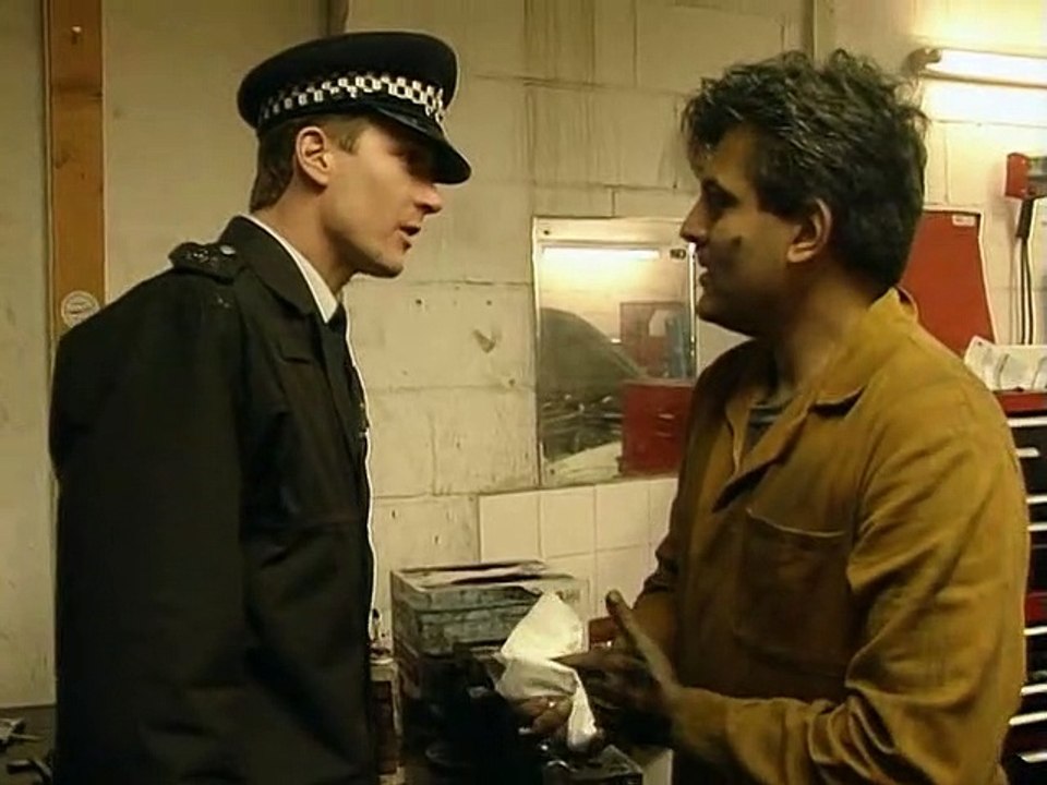 The Bill S10E15 Double Vision