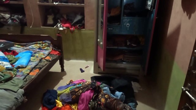 The family members kept sleeping and the thieves took away goods worth lakhs of rupees