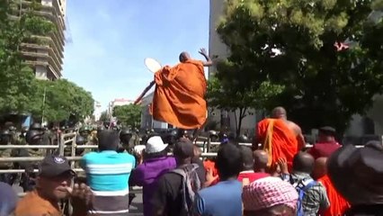 La Policía de Sri Lanka disuelve con gas lacrimógeno la mayor manifestación celebrada este año contra el Gobierno