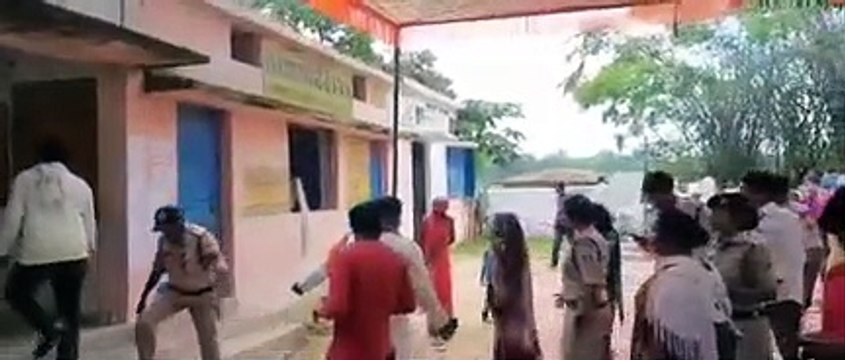 Video Story- अधिकारियों ने दिया आश्वासन तो रात तक वोट डाल मनाया लोकतंत्र का उत्सव, 70 फीसदी से अधिक वोट