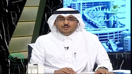 رجل أمن يرفع صوته بالتكبير والتهليل وجموع الحجيج يتفاعلون معه