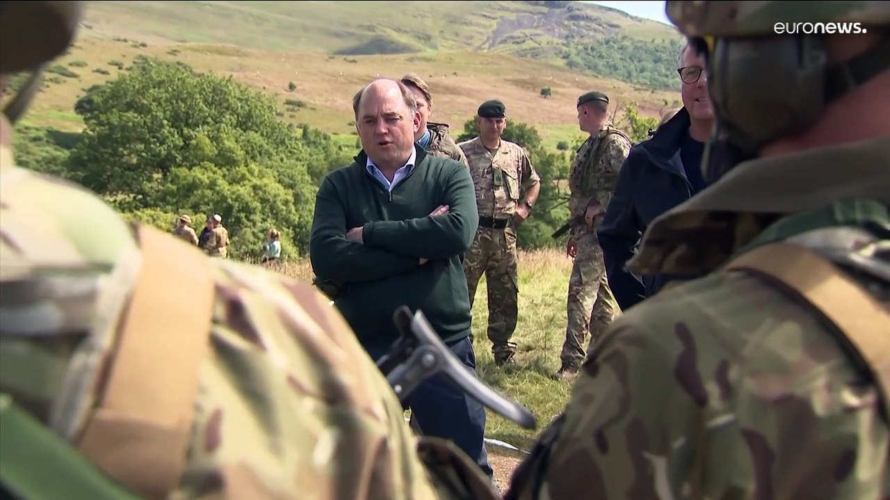 Ucraina: "pausa operativa" delle truppe russe di terra nel Donbass, missili su Kharkiv e altre città