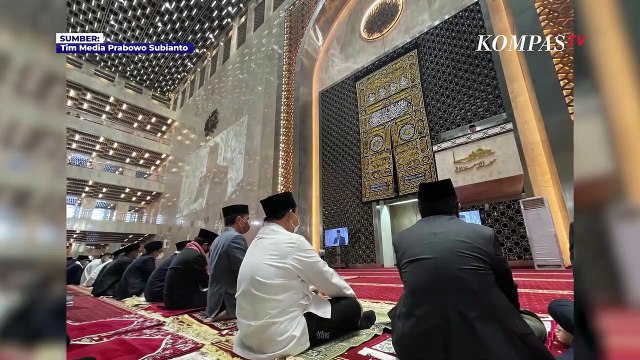 Momen Prabowo Salat Idul Adha Bersama Jokowi di Istiqlal, Duduk Bersebelahan di Saf Terdepan