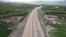 Tamamlandığında 7 saatlik yol 3 saate inecek... Denizli-Aydın Otoyolunda çalışmalar devam ediyor